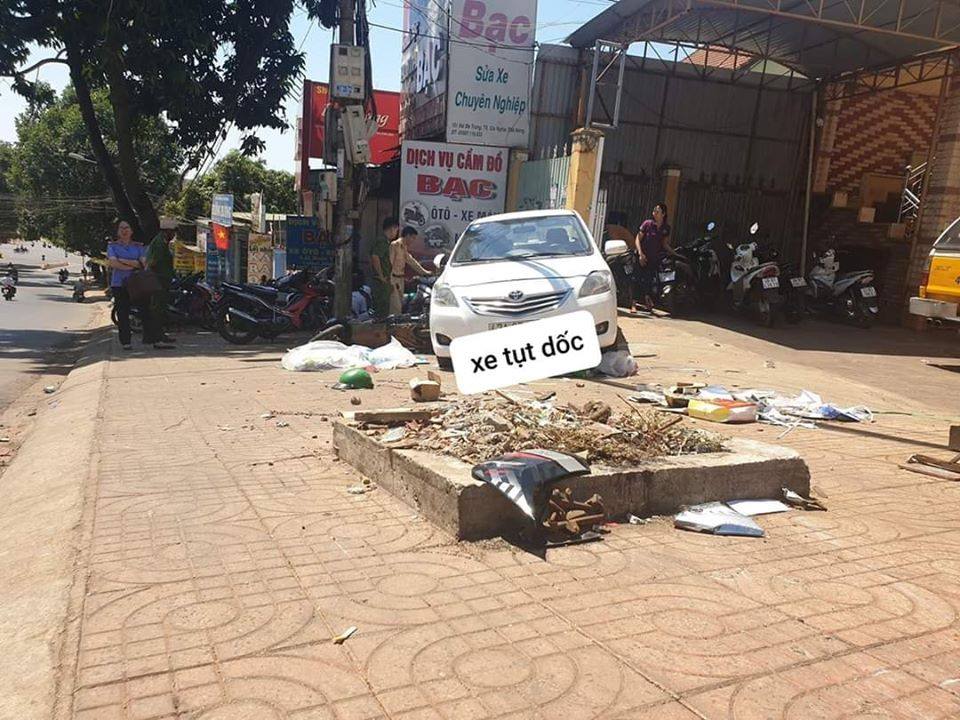 Hiện trường vụ tai nạn nghiêm trọng