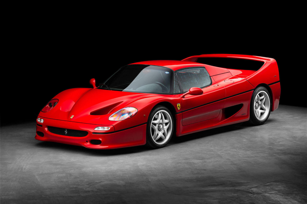Phía trước của chiếc Ferrari F50 1996 mới được phục chế Phía trước của chiếc Ferrari F50 1996 mới được phục chế