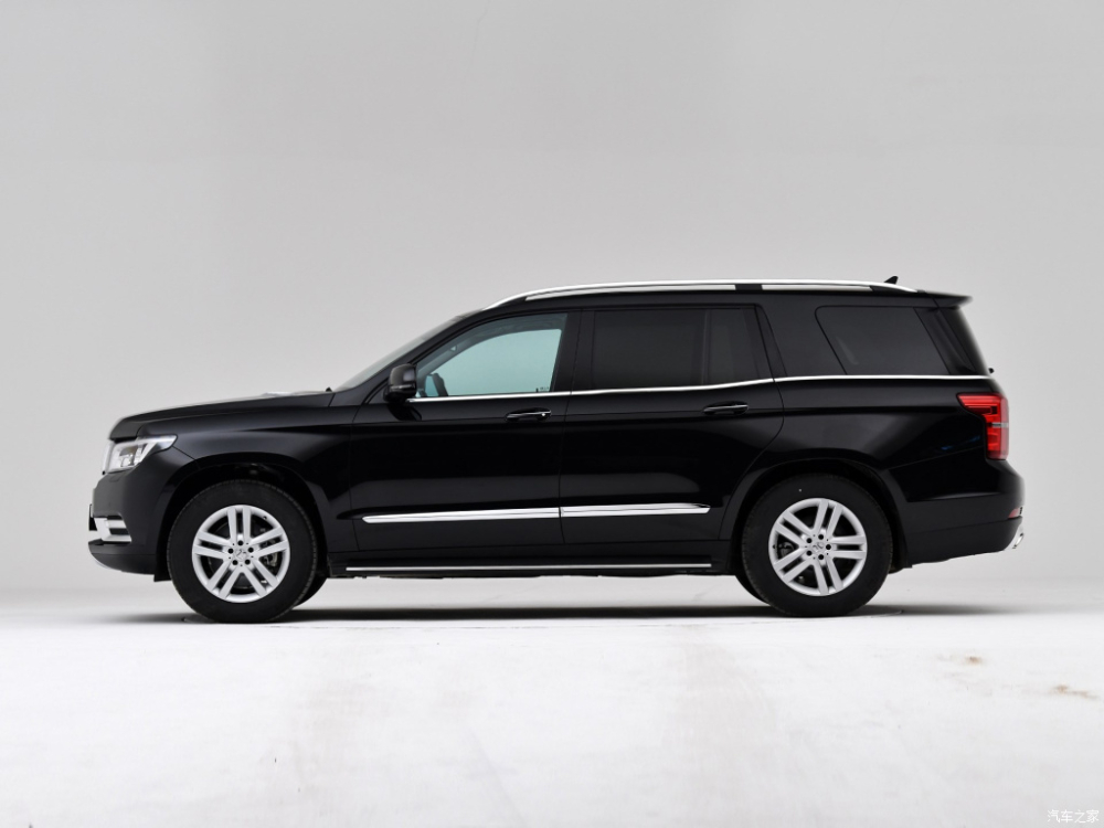 Beijing Auto BJ90 2020 c&oacute; k&iacute;ch thước kh&aacute; lớn
