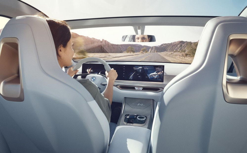 BMW&nbsp;Concept i4 hứa hẹn một trải nghiệm cao cấp, c&ocirc;ng nghệ, tiện lợi