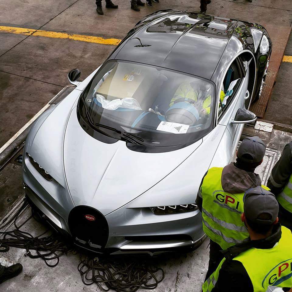 Còn đây là Bugatti Chiron đầu tiên đến Ma-rốc