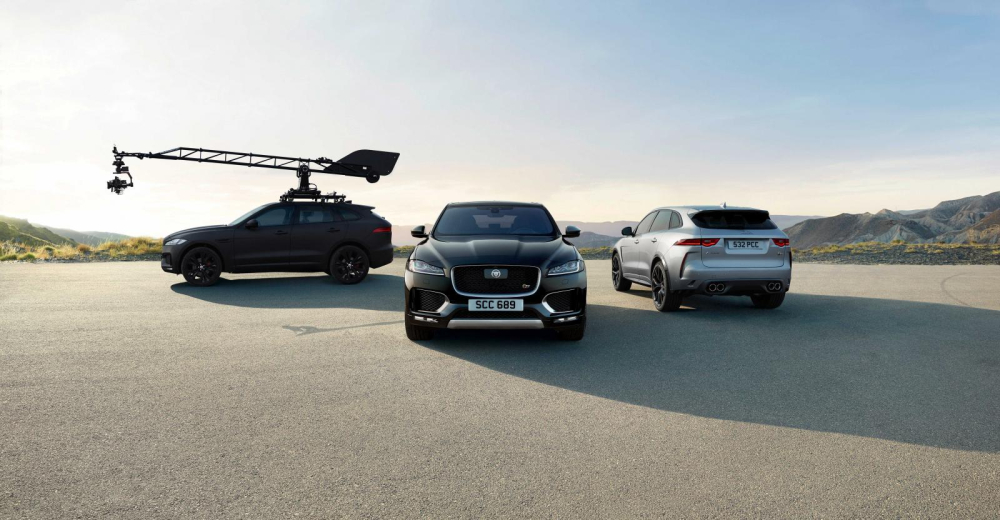 Sự kết hợp của Jaguar v&agrave; Canon cho thấy khả năng vận h&agrave;nh của Jaguar F-Pace v&agrave; c&ocirc;ng nghệ quay phim ho&agrave;n hảo của Canon.