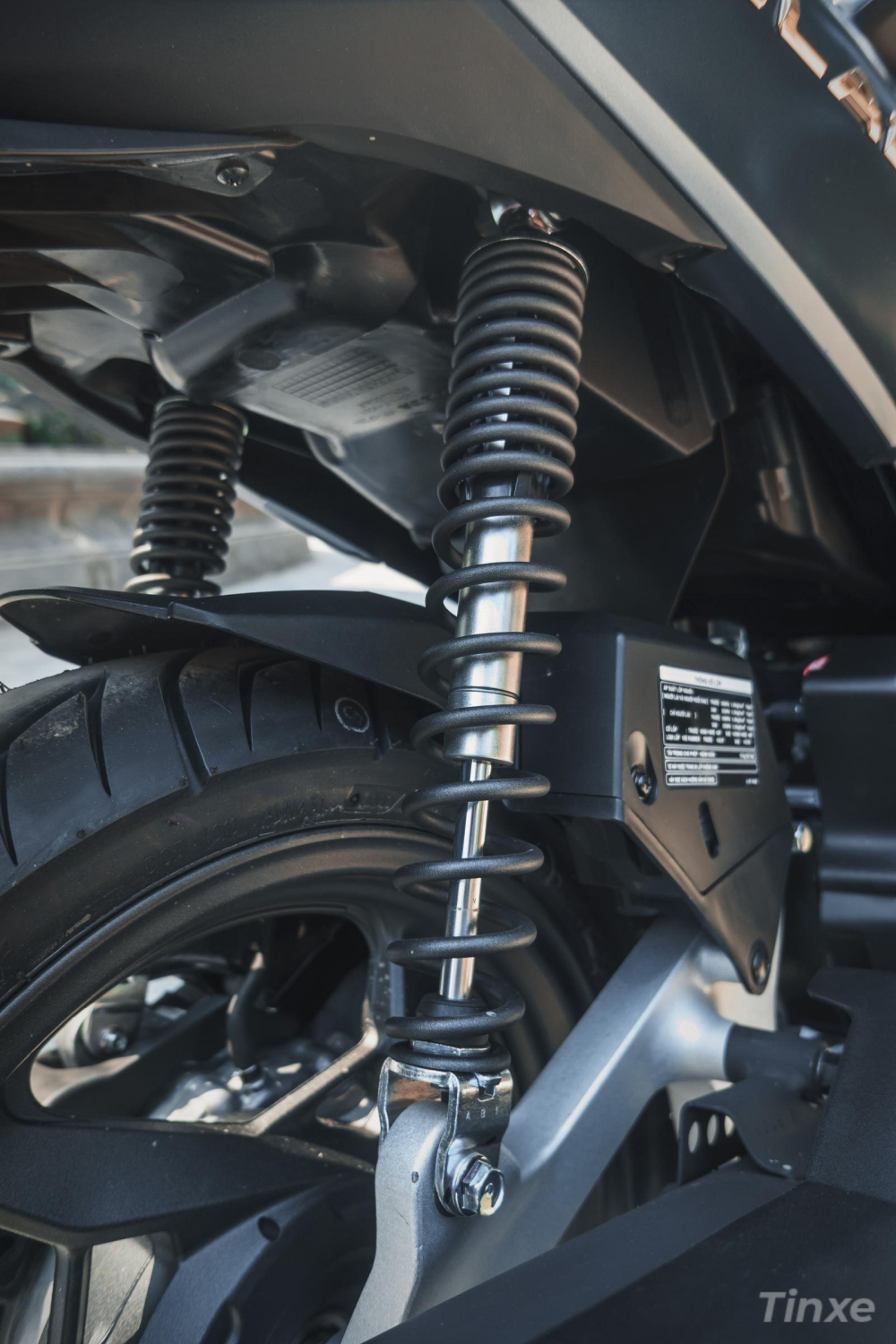 Air Blade 2020 bị kêu phuộc sau