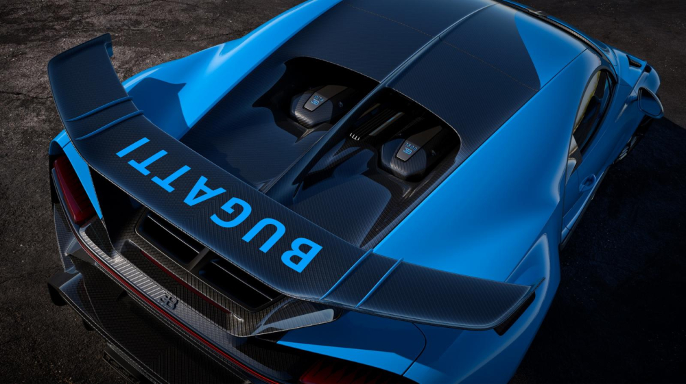 Động cơ của Bugatti Chiron Pur Sport có vòng tua máy cao hơn bản thường Động cơ của Bugatti Chiron Pur Sport có vòng tua máy cao hơn bản thường