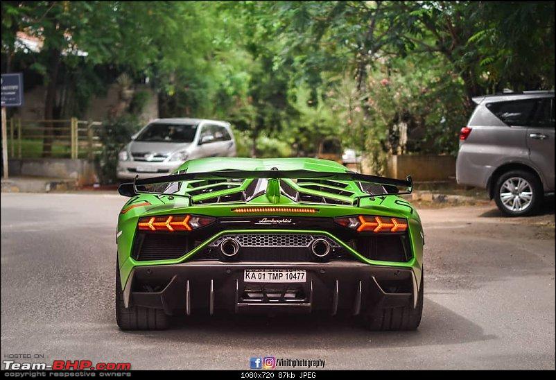 Trên toàn thế giới chỉ có 963 chiếc siêu xe hàng hiếm Lamborghini Aventador SVJ được sản xuất, trong đó, 900 chiếc thuộc phiên bản tiêu chuẩn, 63 chiếc còn lại thuộc bản Lamborghini Aventador SVJ63 với con số 63 ở ngoại thất tạo sự khác lạ. Siêu xe Lamborghini Aventador SVJ màu xanh mờ Matte Green ở Ấn Độ chỉ có số thứ tự 1di900. Trên toàn thế giới chỉ có 963 chiếc siêu xe hàng hiếm Lamborghini Aventador SVJ được sản xuất, trong đó, 900 chiếc thuộc phiên bản tiêu chuẩn, 63 chiếc còn lại thuộc bản Lamborghini Aventador SVJ63 với con số 63 ở ngoại thất tạo sự khác lạ. Siêu xe Lamborghini Aventador SVJ màu xanh mờ Matte Green ở Ấn Độ chỉ có số thứ tự 1di900.