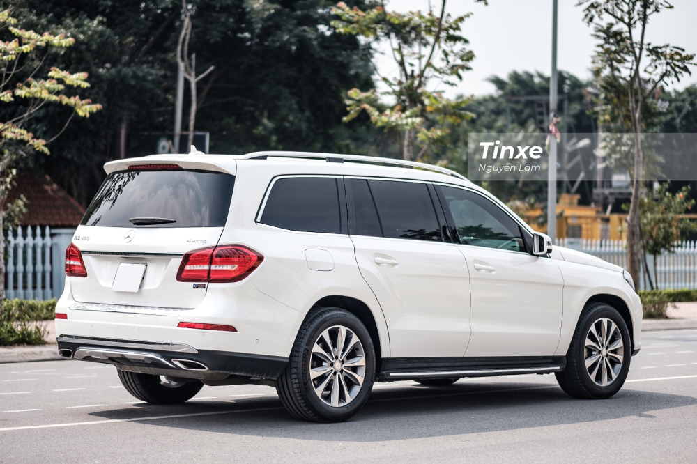 Mercedes-Benz GLS 400 2016 có kích thước tổng thể là 5.130 x 1.934 x 1.850 mm (D x R x C)