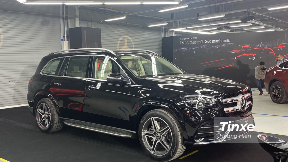 Mercedes-Benz GLS450 4matic - mẫu SUV sang trọng và vận hành mạnh mẽ.