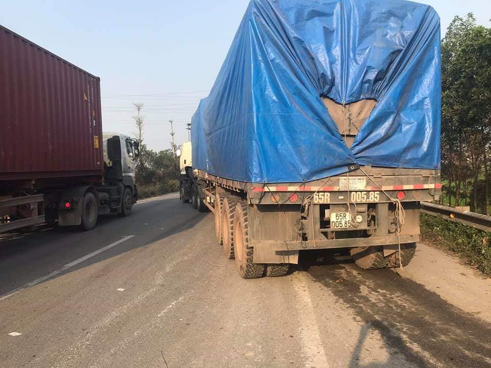 Vụ tai nạn gây ùn tắc giao thông kéo dài