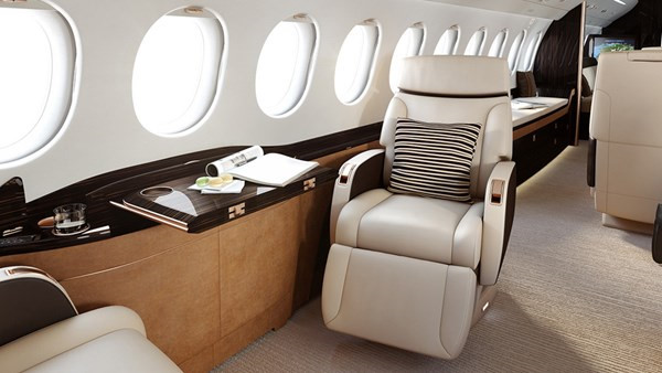 Falcon 8X c&oacute; gi&aacute; b&aacute;n hơn 1,2 ngh&igrave;n tỷ đồng