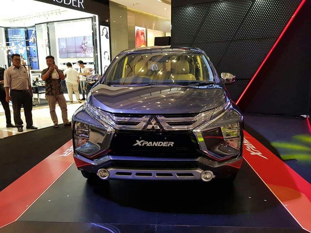 Thiết kế đầu xe c&oacute; một v&agrave;i điểm mới của Mitsubishi Xpander 2020