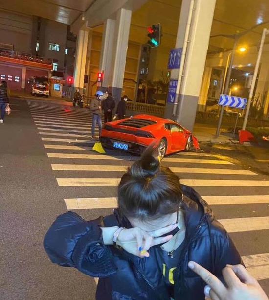 Hiện trường vụ tai nạn của chiếc si&ecirc;u xe Lamborghini Huracan