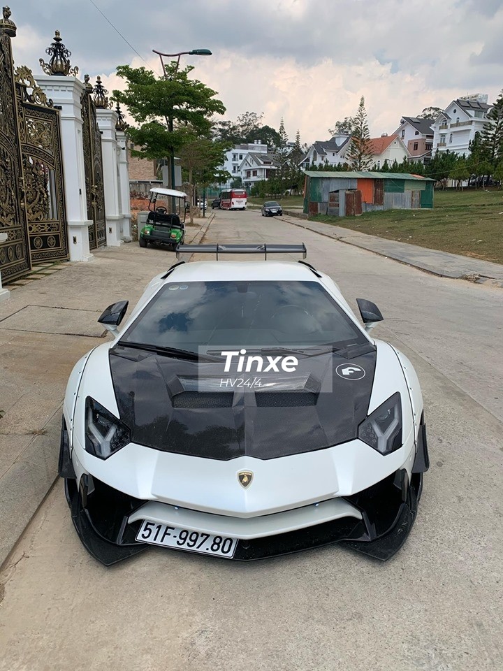 C&ograve;n đ&acirc;y l&agrave; chiếc Lamborghini Aventador Limited Edition 50 ở Việt Nam