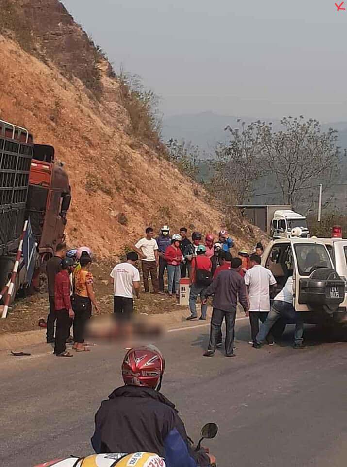 2 người đi xe m&aacute;y đ&atilde; tử vong trong vụ tai nạn n&agrave;y