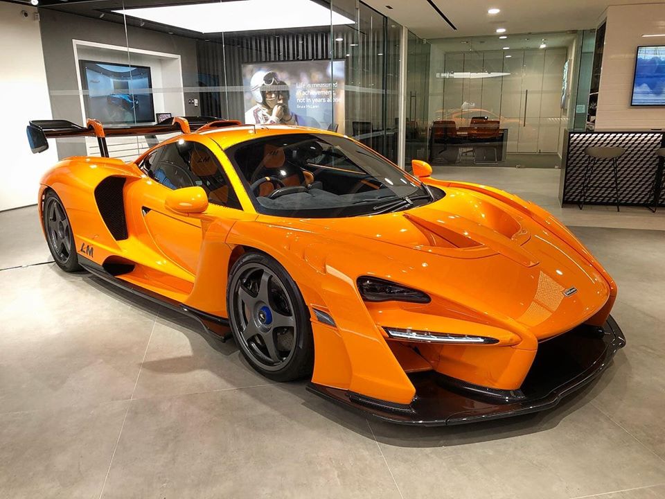McLaren Senna LM được trưng b&agrave;y ở Hồng K&ocirc;ng v&agrave; sau đ&oacute; sẽ mang về Anh. Đ&atilde; c&oacute; một nh&agrave; gi&agrave;u ở đ&acirc;y đặt mua cực phẩm chỉ c&oacute; 20 chiếc tr&ecirc;n thế giới n&agrave;y