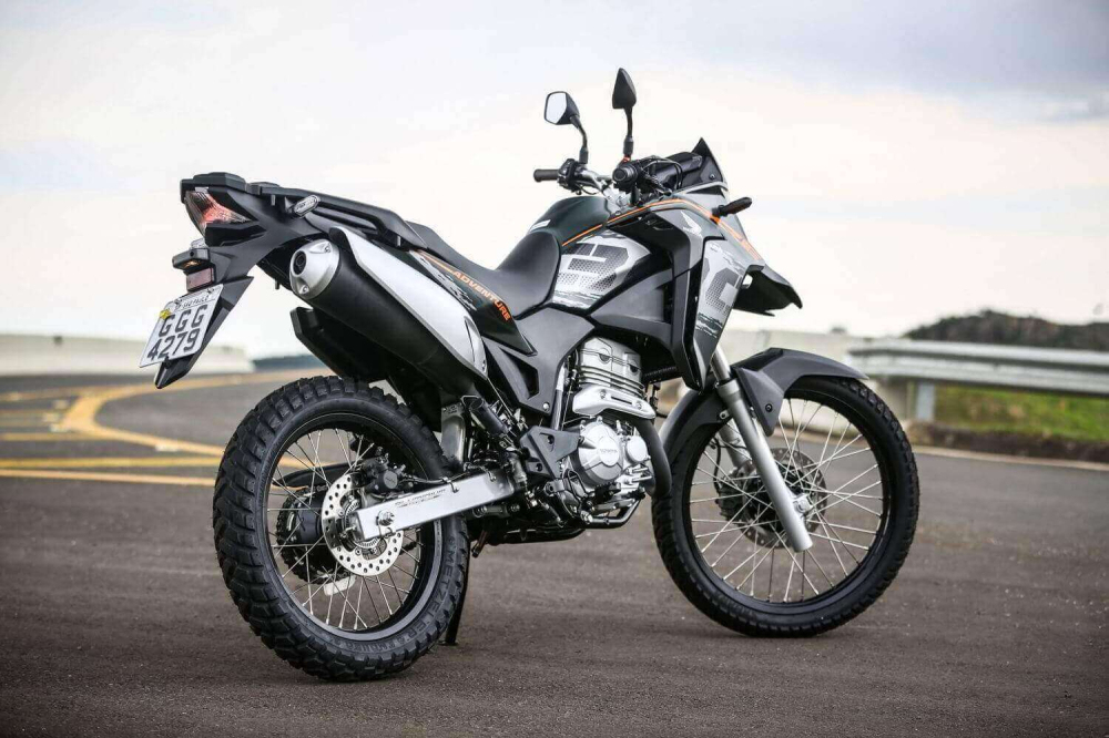 Honda XRE 300 2020 sở hữu bộ làm mát bằng gió cưỡng bức Honda XRE 300 2020 sở hữu bộ làm mát bằng gió cưỡng bức