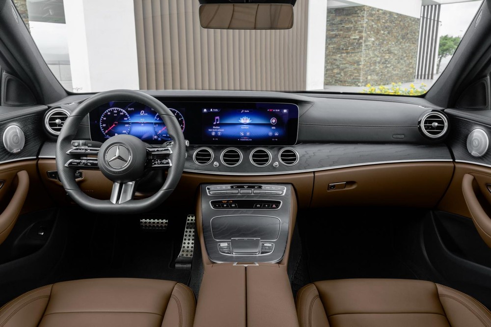 Nội thất bên trong Mercedes-Benz E-Class 2021 tại thị trường quốc tế Nội thất bên trong Mercedes-Benz E-Class 2021 tại thị trường quốc tế