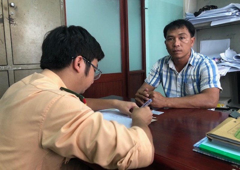 T&agrave;i xế Thu tại trụ sở C&ocirc;ng an th&agrave;nh phố Vũng T&agrave;u