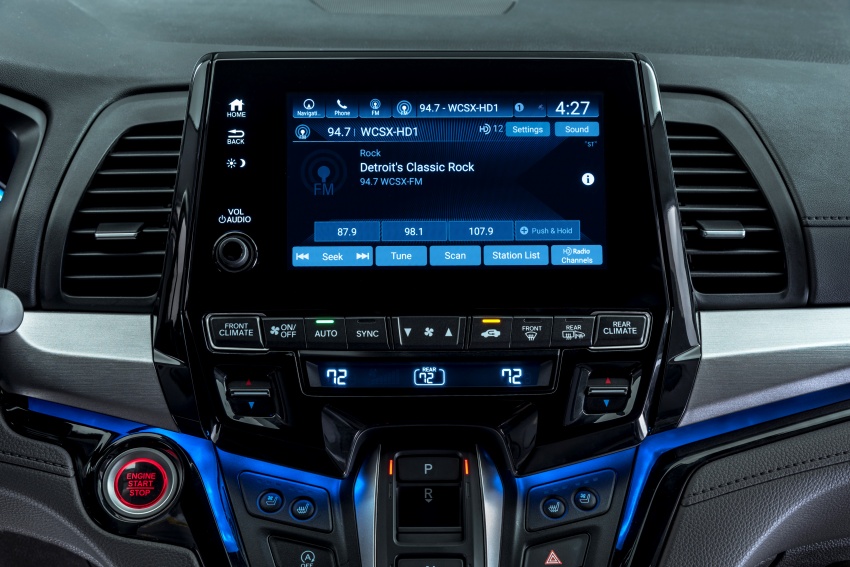 M&agrave;n h&igrave;nh th&ocirc;ng tin giải tr&iacute; của Honda Odyssey 2021