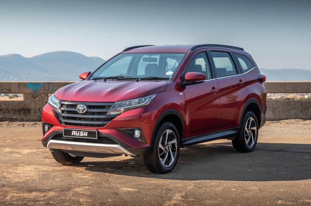 Xe ô tô 7 chỗ tiết kiệm nhiên liệu nhất hiện nay - Toyota Rush