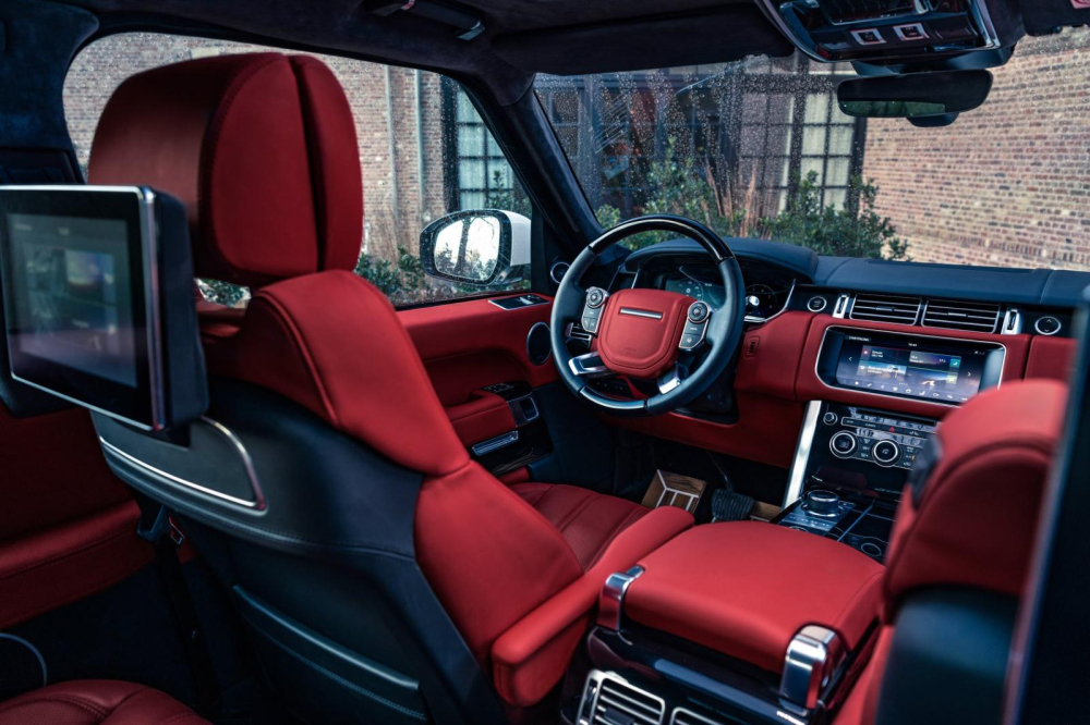 Nội thất bọc da Nappa màu đỏ bắt mắt của Range Rover Adventum Coupe Nội thất bọc da Nappa màu đỏ bắt mắt của Range Rover Adventum Coupe