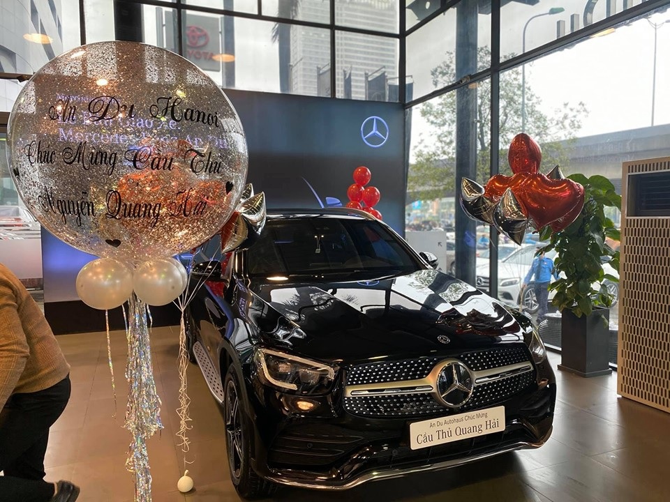 Là người nổi tiếng, chắc chắn Quang Hải sẽ được hưởng giá ưu đãi hơn khi mua Mercedes-Benz GLC 300 4Matic 2020