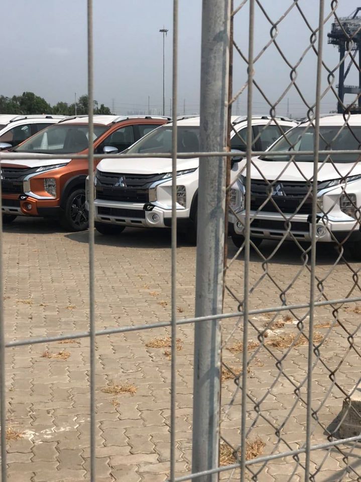 L&ocirc; xe Mitsubishi Xpander Cross xuất hiện tại cảng Việt Nam