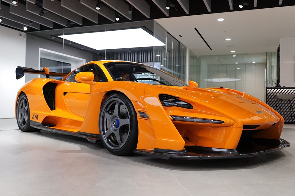 Sẽ chỉ c&oacute; 20 chiếc si&ecirc;u xe McLaren Senna phi&ecirc;n bản LeMans được sản xuất tr&ecirc;n to&agrave;n thế giới v&agrave; c&aacute;c đại gia Hồng K&ocirc;ng rất vinh dự cũng như may mắn c&oacute; 1 suất mua xe. 