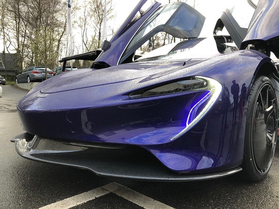 Như vậy, sau 4 chiếc siêu xe McLaren Speedtail nguyên mẫu được tạo ra để phục vụ việc chạy thử, giới thiệu các khách hàng trên thế giới thì mãi đến nay, 1 trong 106 chiếc siêu xe McLaren Speedtail sản xuất ra dành cho khách hàng đã có mặt. Như vậy, sau 4 chiếc siêu xe McLaren Speedtail nguyên mẫu được tạo ra để phục vụ việc chạy thử, giới thiệu các khách hàng trên thế giới thì mãi đến nay, 1 trong 106 chiếc siêu xe McLaren Speedtail sản xuất ra dành cho khách hàng đã có mặt.