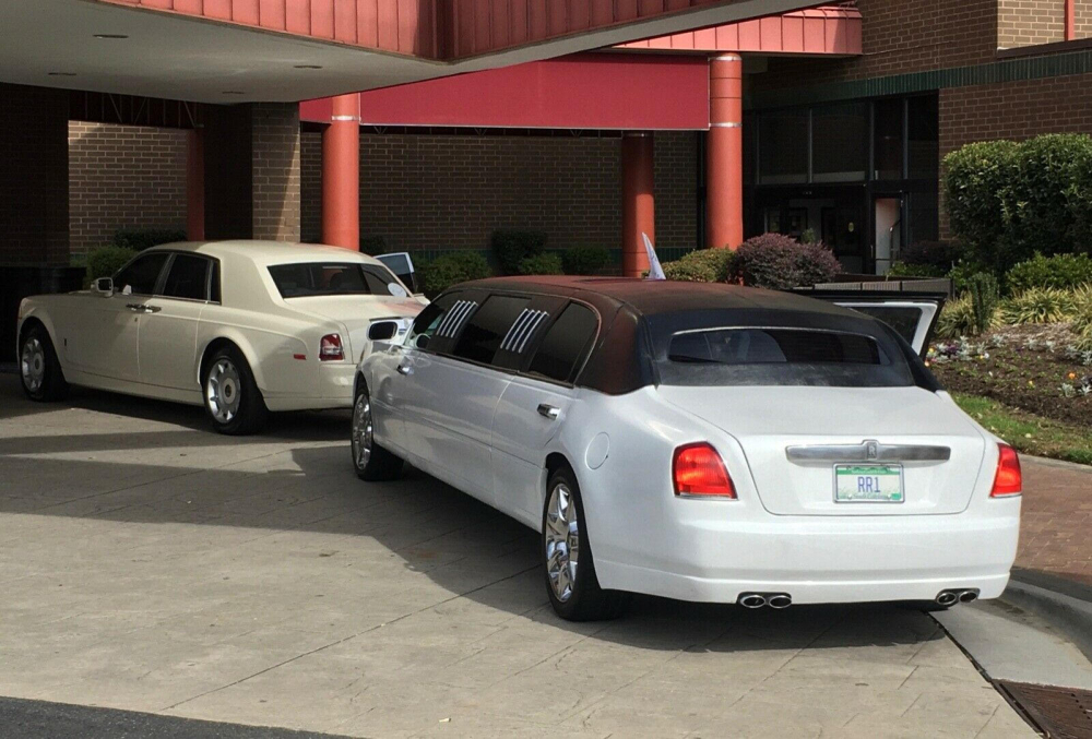 Nó vốn được chế tạo dựa trên một chiếc Lincoln Town Car 2001