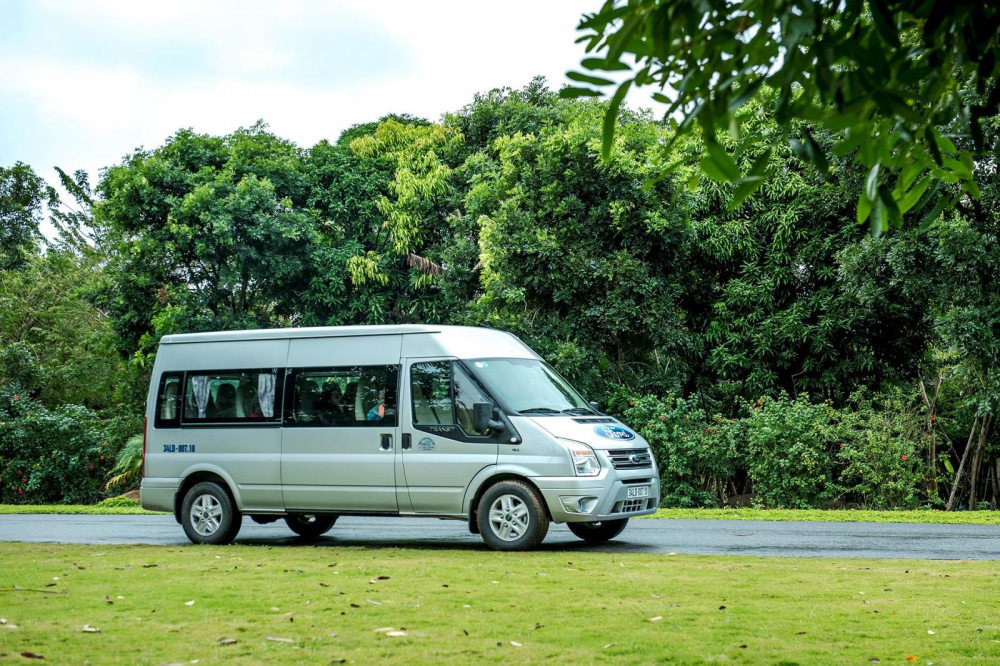 Việc đa dạng c&aacute;c phi&ecirc;n bản với chiều d&agrave;i cơ sở kh&aacute;c nhau khiến Ford Transit trở th&agrave;nh lựa chọn tốt cho việc ho&aacute;n cải l&agrave;m xe cứu thương