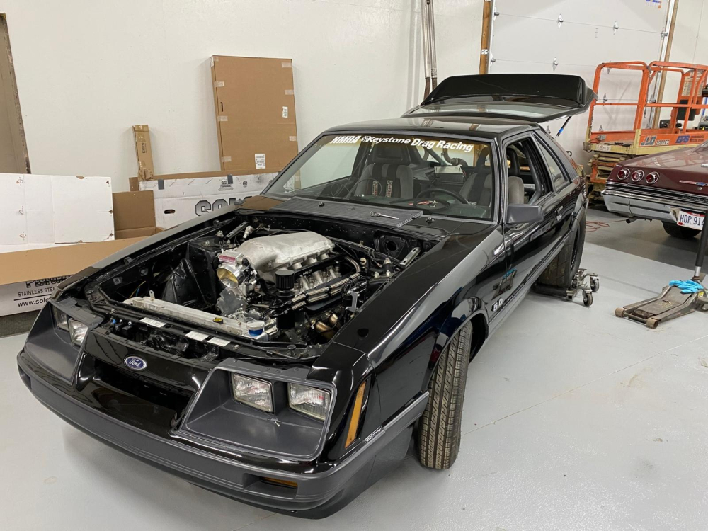 Brandon mua chiếc Ford Mustang GT 1986 n&agrave;y c&aacute;ch đ&acirc;y hai năm