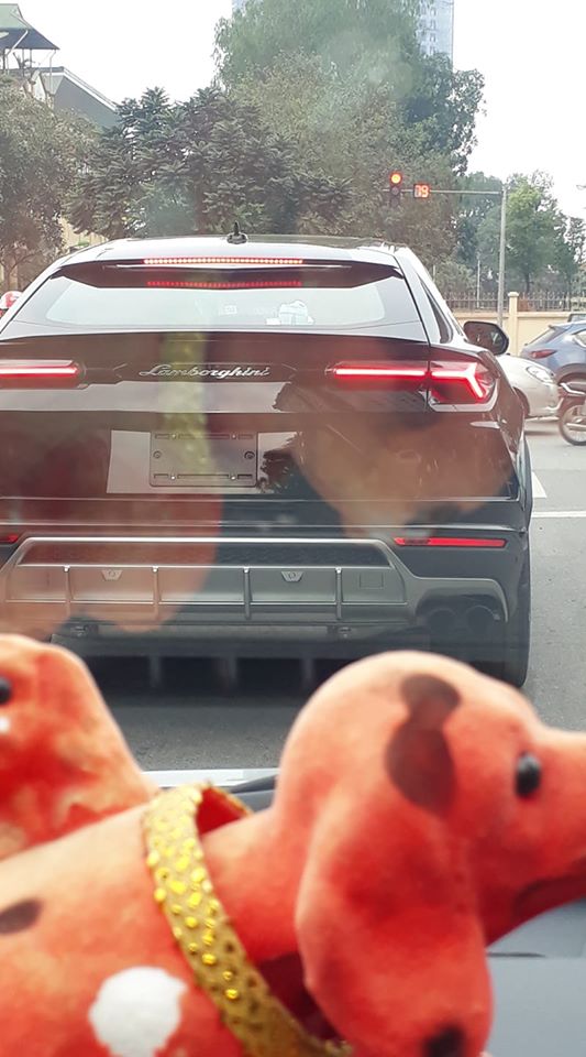 Đây là chiếc Lamborghini Urus thứ 8 có mặt tại Việt Nam