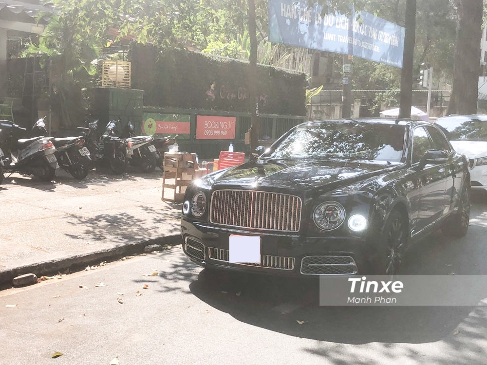 Quá bất ngờ với sự có mặt của Bentley Mulsanne W.O. Edition tại Việt Nam