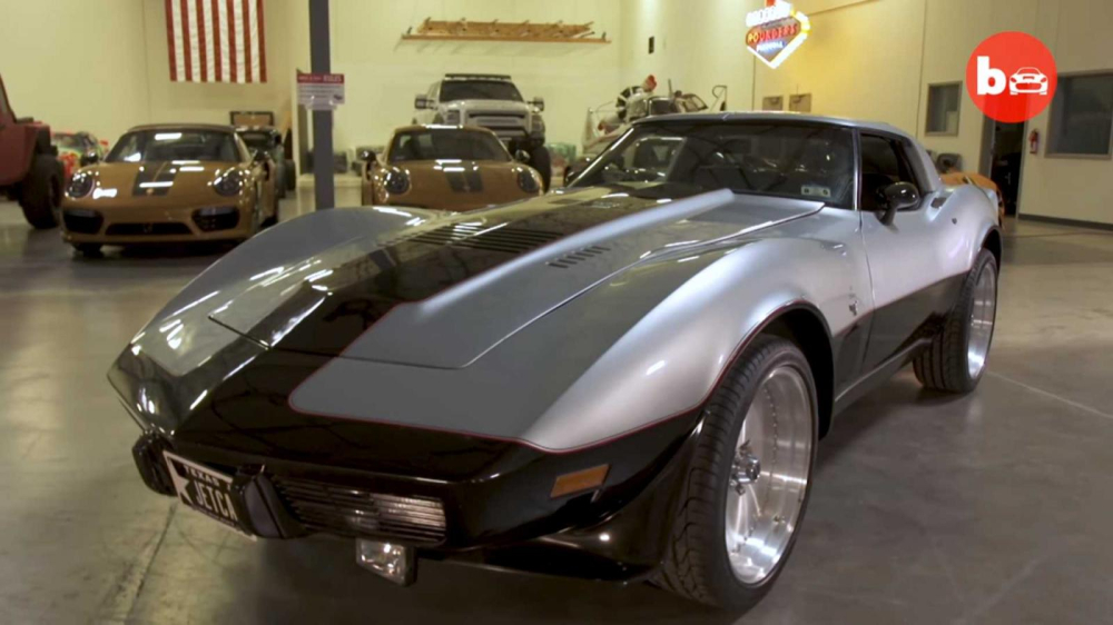 Nhìn vẻ ngoài, không ai có thể biết rằng chiếc Corvette này có lắp động cơ phản lực