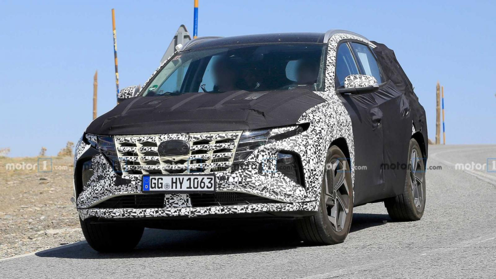 Hyundai Tucson 2021 chạy tr&ecirc;n đường thử