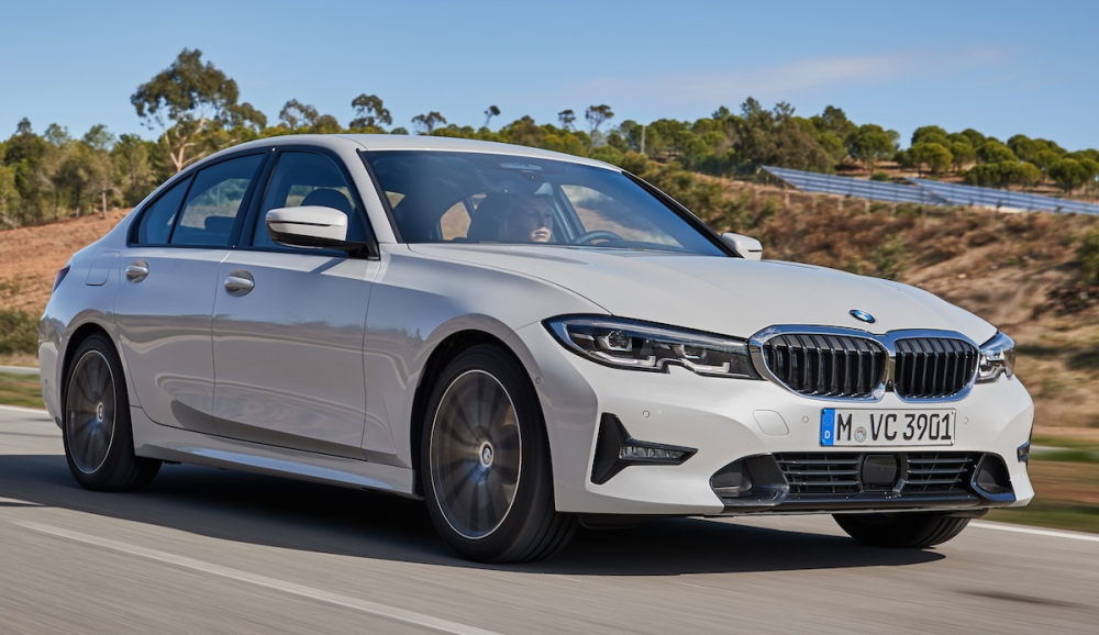 BMW 320i 2020 chuẩn bị được đưa về Việt Nam với 2 phiên bản thấp hơn bản 330i Sport Line