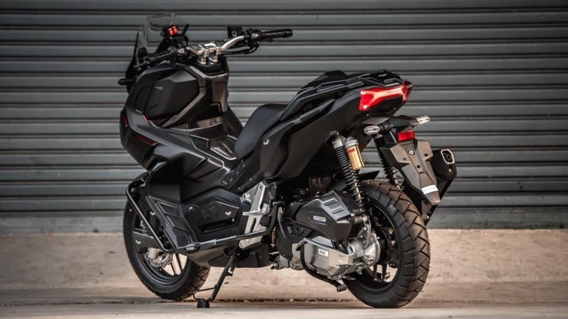 Honda ADV 150 Batman