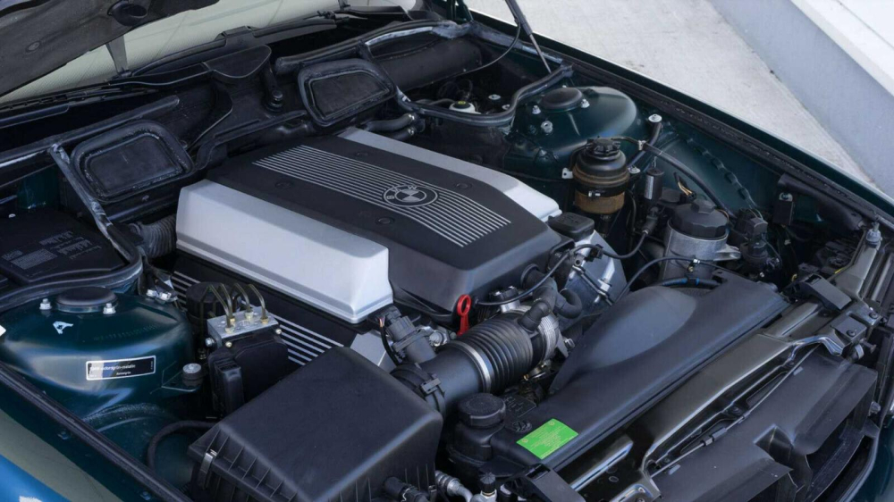 Động cơ của chiếc BMW 740i