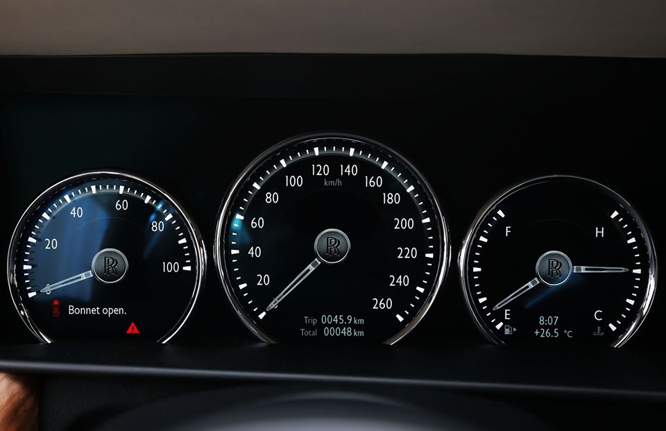 Xe chỉ mới lăn b&aacute;nh 48 km