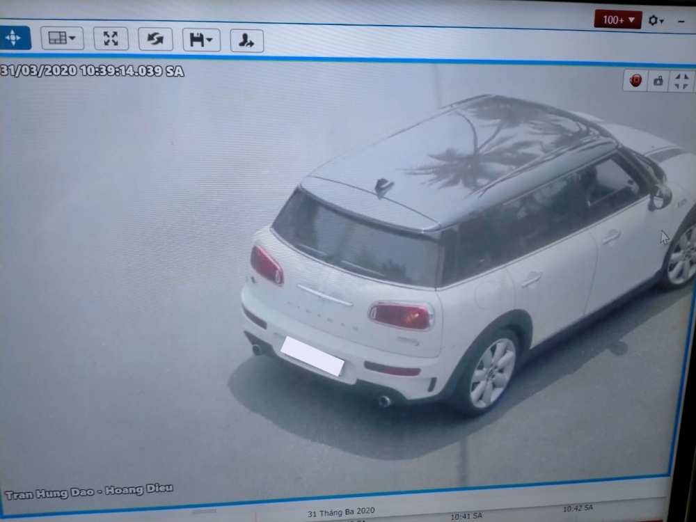 Chiếc Mini Clubman S của nhóm nhà giàu Đà Nẵng giả làm ăn xin tại Hội An sử dụng Chiếc Mini Clubman S của nhóm nhà giàu Đà Nẵng giả làm ăn xin tại Hội An sử dụng