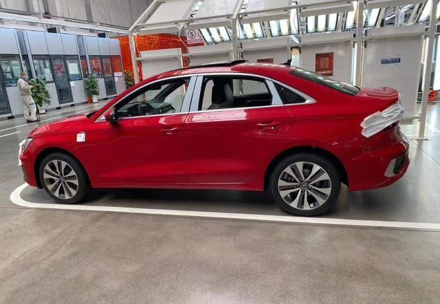 H&igrave;nh ảnh chụp Audi A3L 2021 trong nh&agrave; m&aacute;y bị r&ograve; rỉ tr&ecirc;n mạng