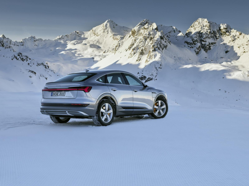 Audi E-Tron Sportback 2020 có cả hệ thống treo khí nén thích ứng tiêu chuẩn Audi E-Tron Sportback 2020 có cả hệ thống treo khí nén thích ứng tiêu chuẩn