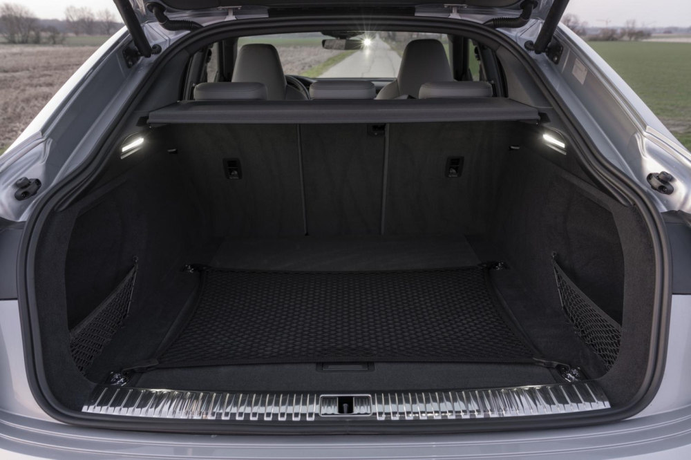 Khoang hành lý của Audi E-Tron Sportback 2020 Khoang hành lý của Audi E-Tron Sportback 2020