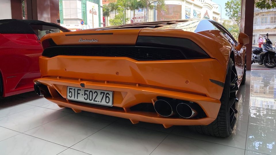Chiếc siêu xe Lamborghini Huracan này hiện chỉ còn bộ mâm Navaja-ECL Chiếc siêu xe Lamborghini Huracan này hiện chỉ còn bộ mâm Navaja-ECL
