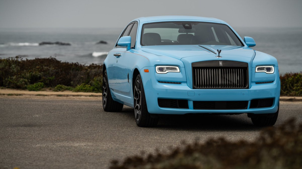Rolls-Royce Ghost Black Badge nằm trong bộ sưu tập xe Rolls-Royce Paradiso Collection