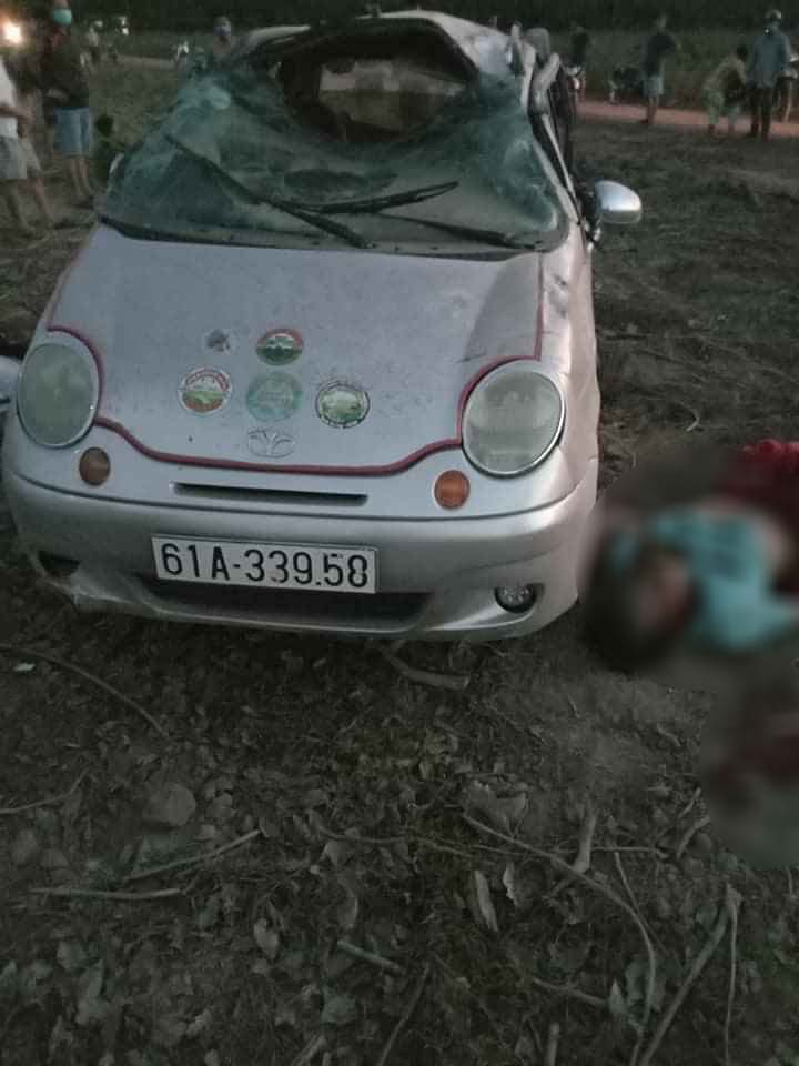 Chiếc &ocirc; t&ocirc; Daewoo Matiz bị biến dạng nặng sau vụ tai nạn
