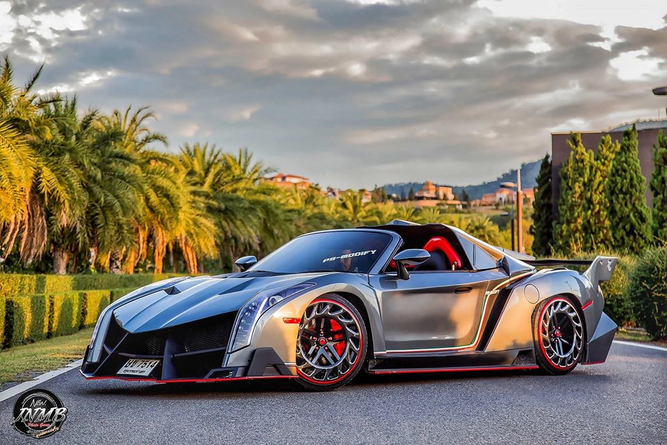 Chiếc Lamborghini Veneno Roadster nhái ra đời từ Toyota MR2 Chiếc Lamborghini Veneno Roadster nhái ra đời từ Toyota MR2