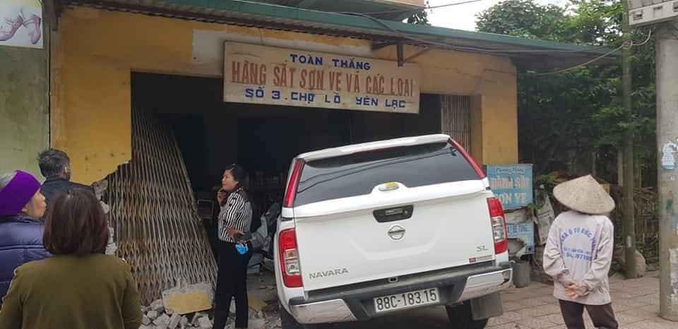 Chiếc xe được x&aacute;c định l&agrave; b&aacute;n tải Nissan Navara bản SL