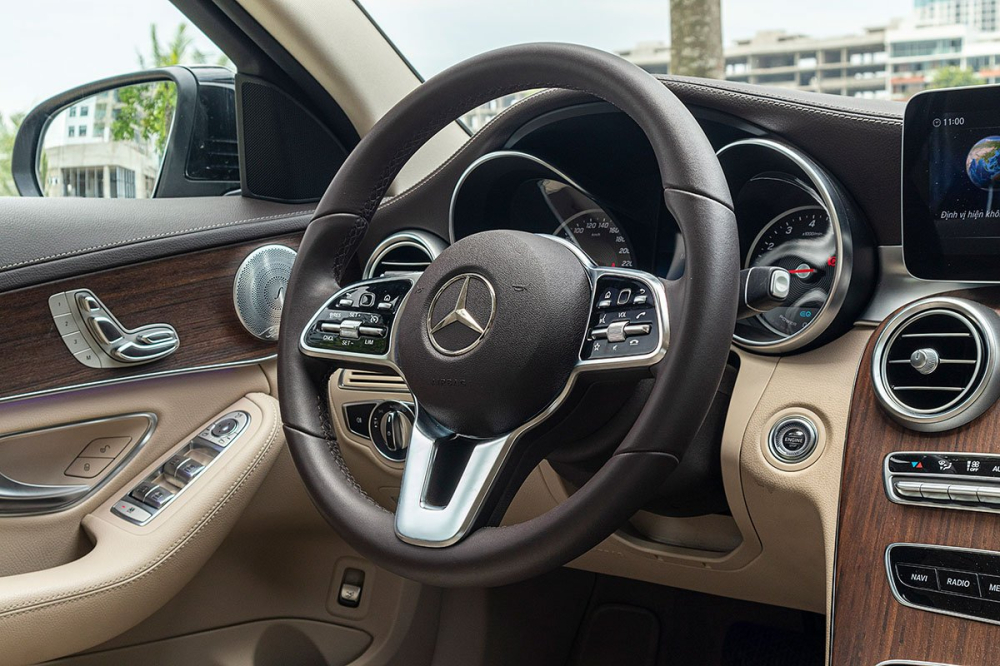 V&ocirc; lăng xe Mercedes-Benz C200 Exclusive