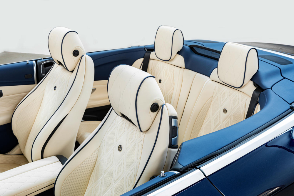 Hệ thống ghế ngồi tr&ecirc;n&nbsp;Mercedes-AMG E53 Cabriolet Hofele